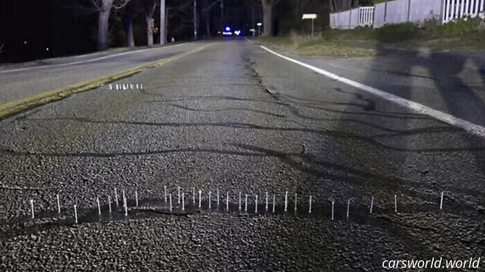 Casi 500 Clavos Convirtieron Las Calles De Massachusetts En Peligrosas Trampas Para Clavos De La Noche A La Mañana | Carscoops